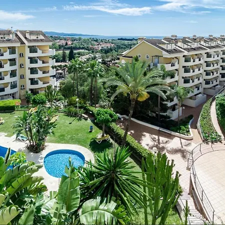 Sleek With Pool In - M36 Apartment Marbella